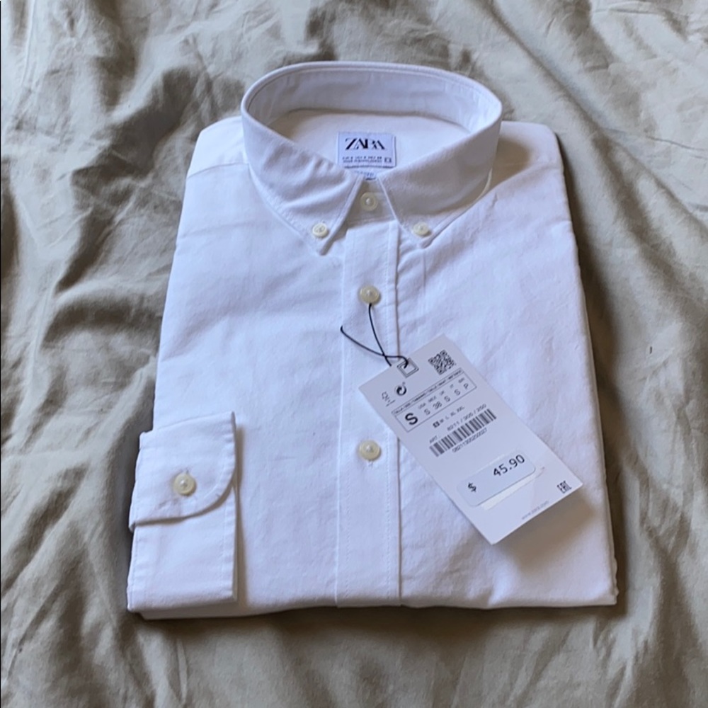 Zara Men’s Oxford dress shirt